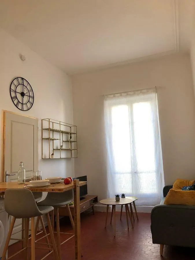 #T2 Intra-Muros Avignon location
